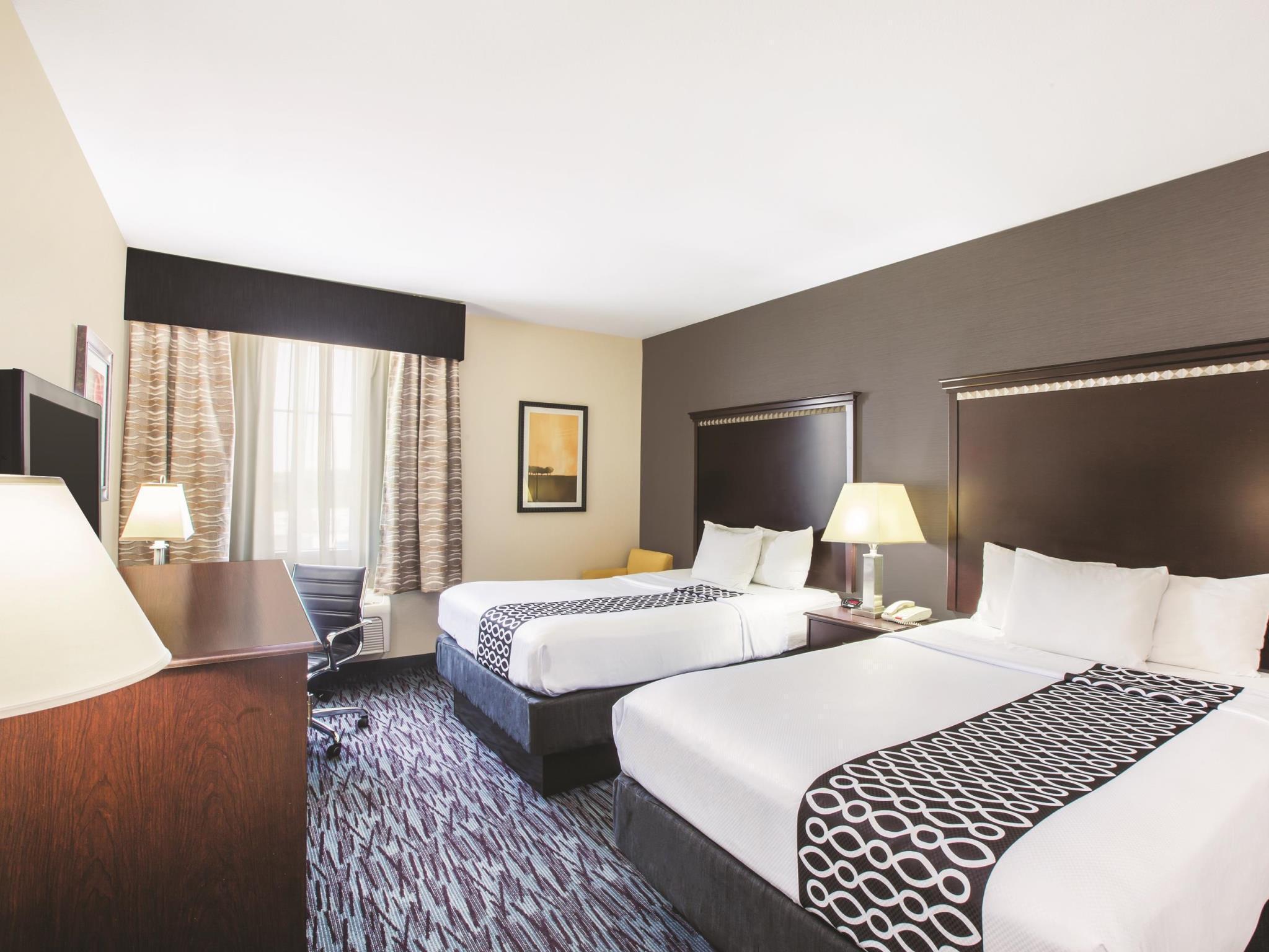 La Quinta By Wyndham Allen At The Village Exterior photo