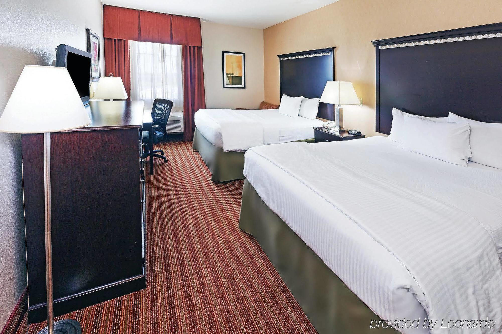 La Quinta By Wyndham Allen At The Village Exterior photo